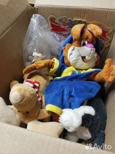 К Новому году детские подарки новые и бу