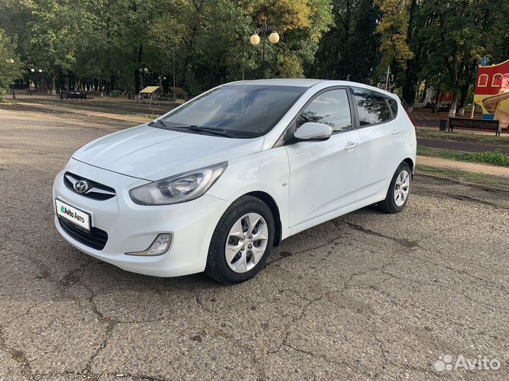 Hyundai Solaris 1.6 AT, 2012, 128 064 км