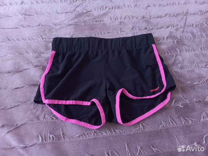 Demix спортивные фирменные шорты на девочку