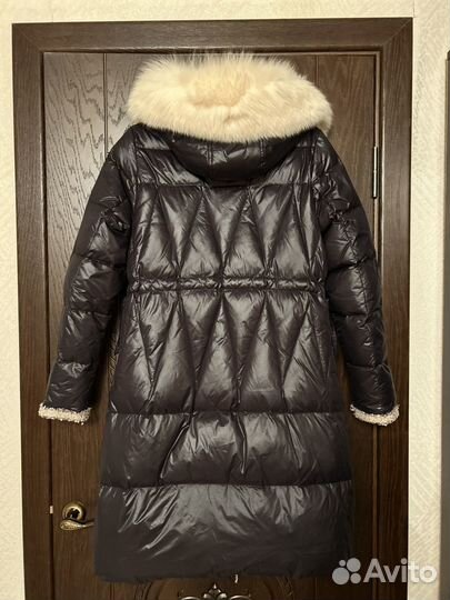 Пуховик женский 46 48 размер с натуральным мехом