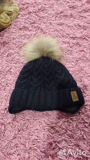 Горнолыжные перчатки ziener и зимние шапки