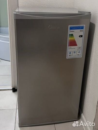 Холодильник маленький