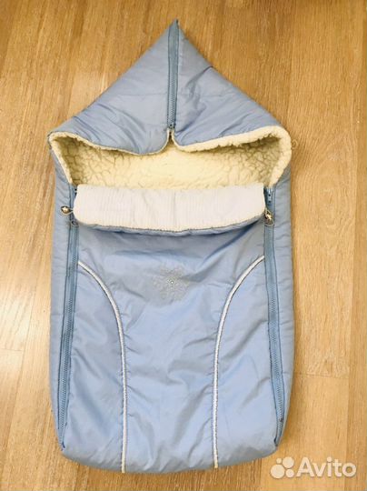 Меховой конверт на овчине и коврик для пеленания