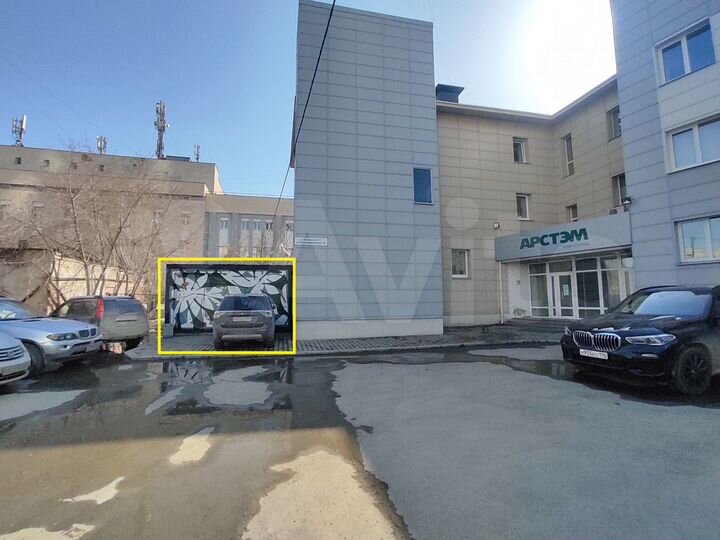 Торговая площадь, 303.4 м²