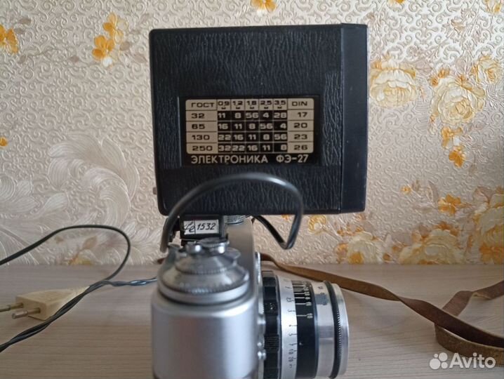 Старый плёночный фотоаппарат фэд-3