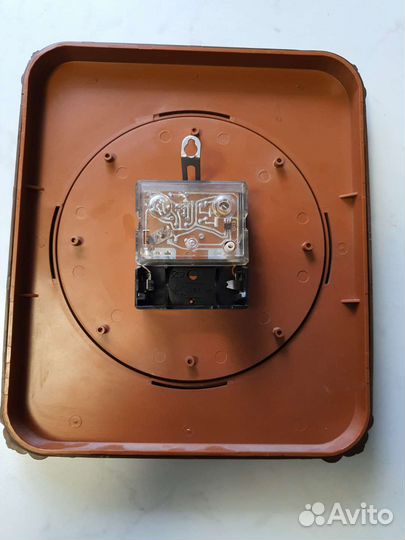 Часы настенные