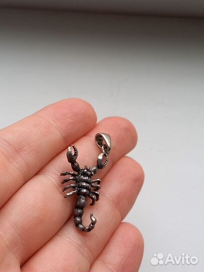 Серебряная подвеска скорпион