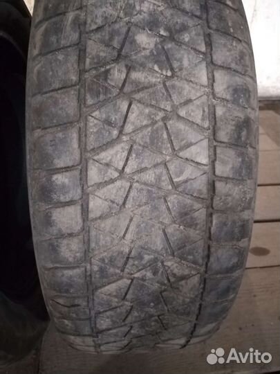 Bridgestone Blizzak DM-V2 235/55 R18