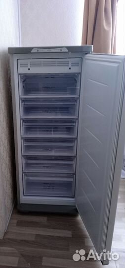 Морозильник новый