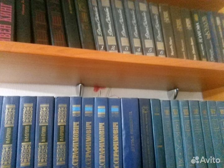 Книги. Много разных