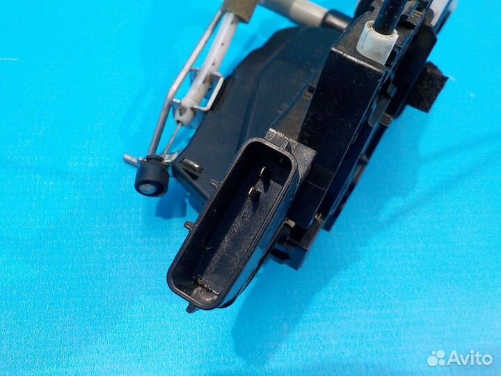 Замок двери передней правой Nissan Almera G15 2013