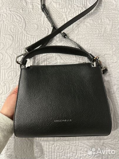 Сумка coccinelle кроссбоди