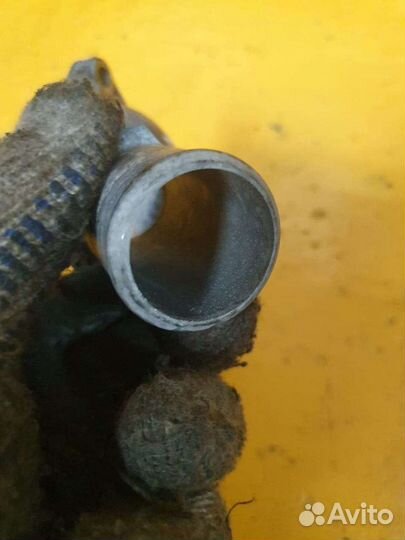 Фланец флянец корпус термостата 1.8 2ZZ-GE 2zzge t