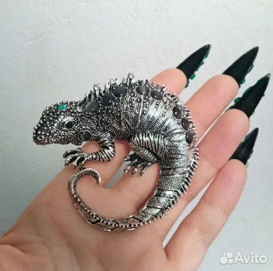 Брошь игуана