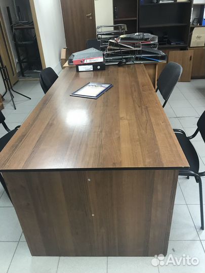 Стол офисный с ящиками