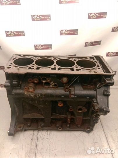 Голый блок цилиндров 1.8 CJE cjeb audi A4 A5