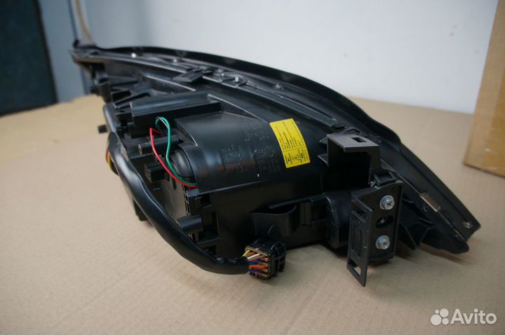 Фара левая ford Mondeo III ксенон 2000-2007