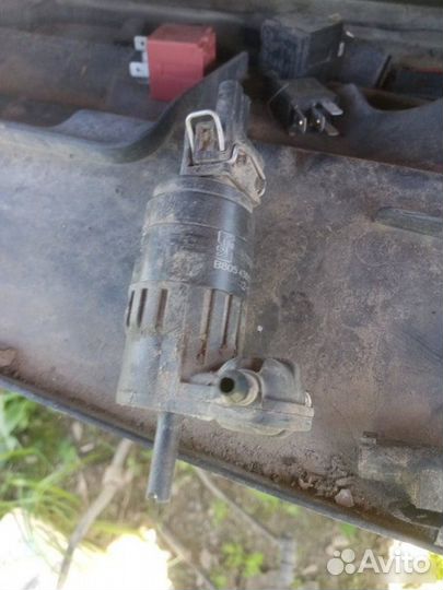 Насос бачка омывателя Opel Corsa D 2008