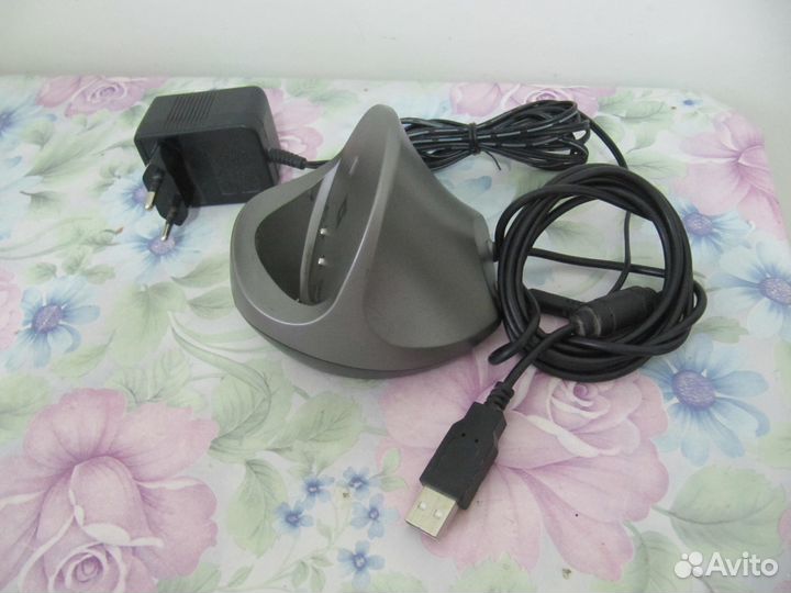 Зарядное устройство с адаптером