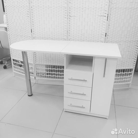 Маникюрный стол «профессионал»