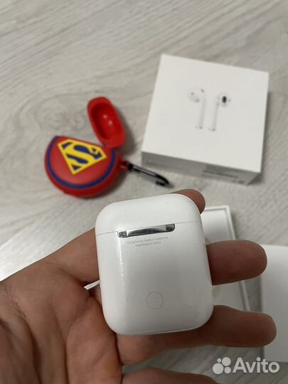 Apple airpods 2 оригинал только кейс