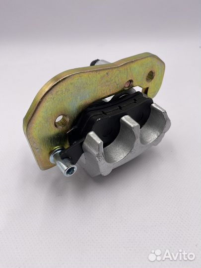 Суппорт передний правый brp g2 705600861