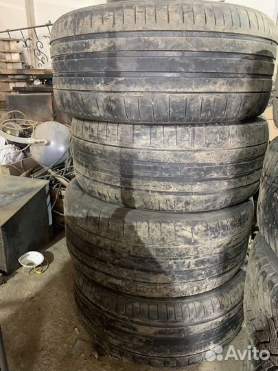 Pirelli P Zero 285/40 R21 109Y