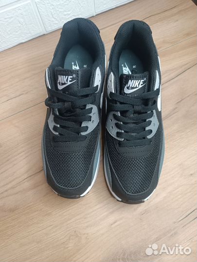 Кроссовки мужские nike р 43