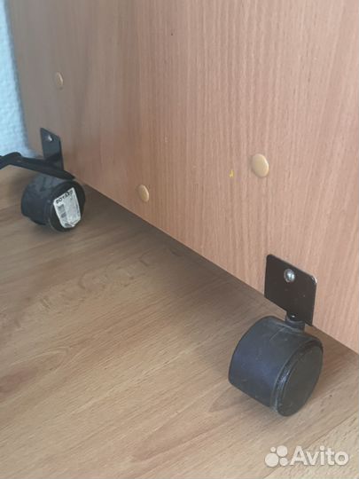 Письменный стол