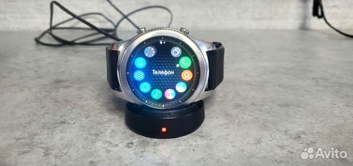 Смарт часы samsung gear 3 classic
