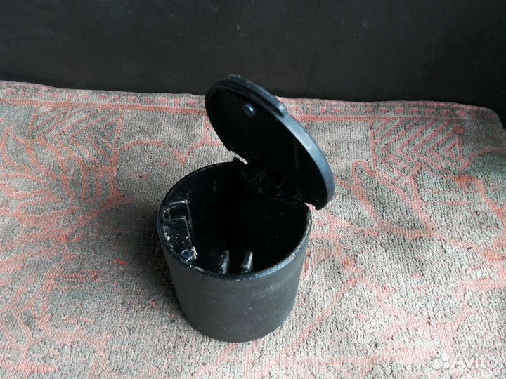 Пепельница накладка Шкода Рапид