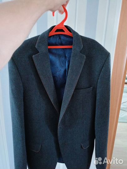 Продам пиджак. Мужской. Серый