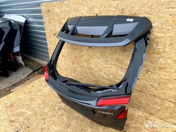 Дверь багажника Toyota C-HR