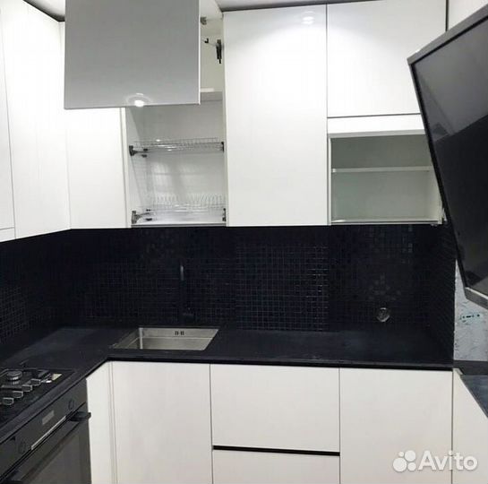 Кухонный гарнитур на заказ. Долговечные материалы