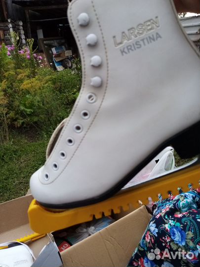 Коньки фигурные