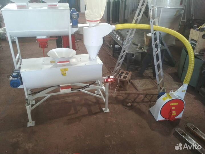 Линия для приготовления комбикорма в наличии