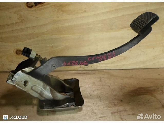 Педаль на toyota town ACE noah CR50G 3C-T