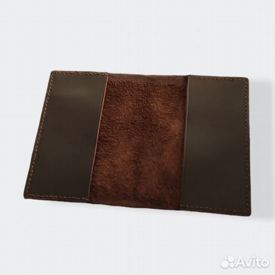 Кожаная обложка на паспорт ручной работы
