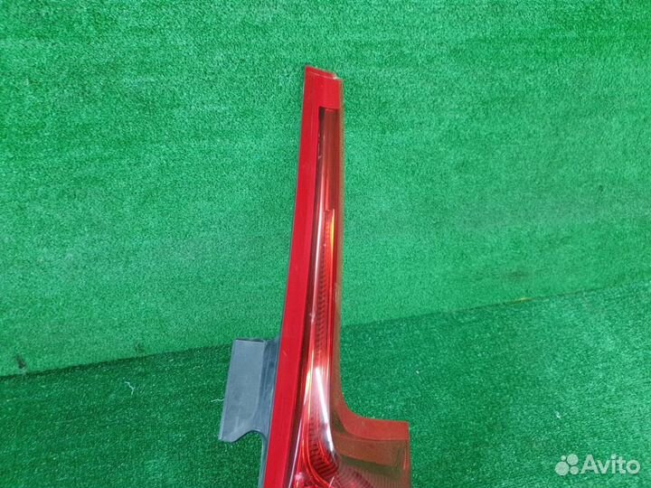 Фонарь задний правый Volvo XC90