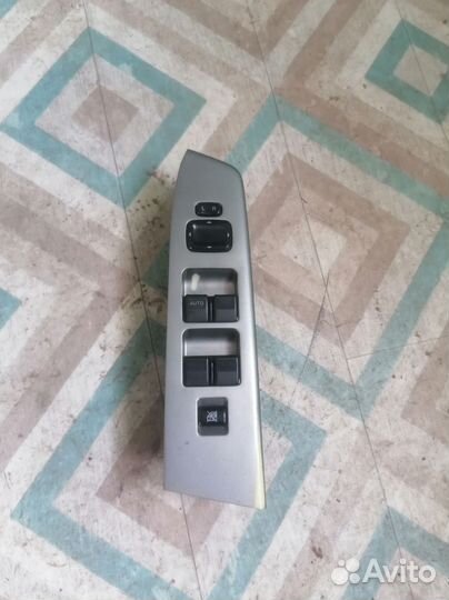 Блок управления стеклоподъемниками Mazda BT-50