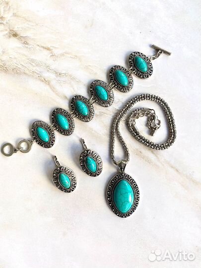 Серьги, браслет и колье