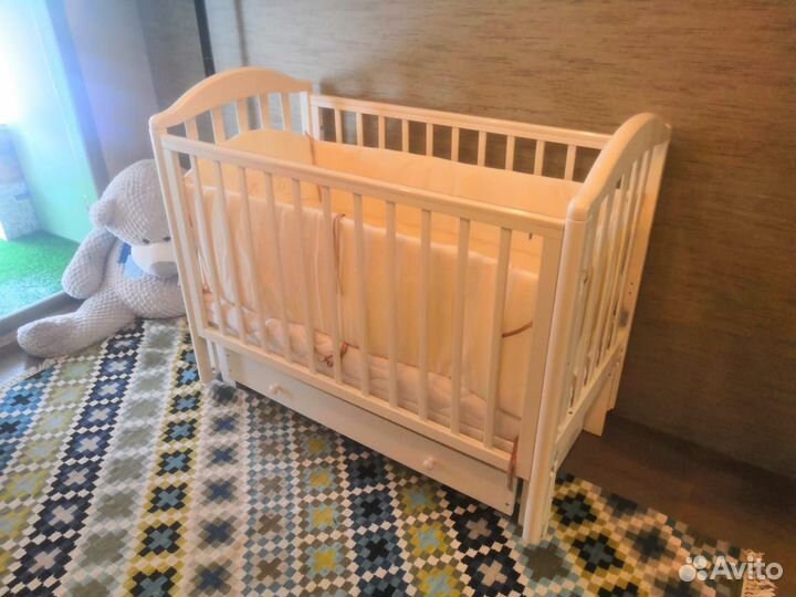 Кроватка+матрас+бортики в кроватку