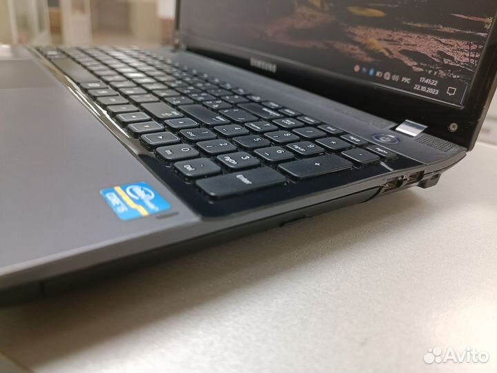Игровой ноутбук Samsung i5/8gb/gt620m/SSD 256