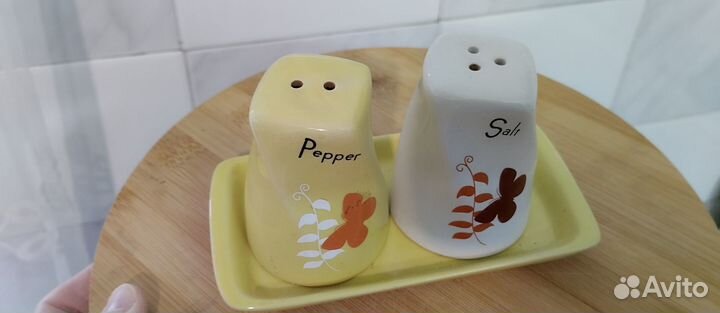 Солонка и перечница