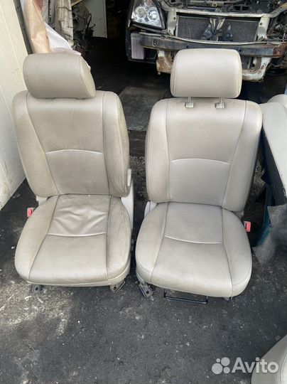 Сиденье пассажира и заднее (кожа ) Vortex Estina