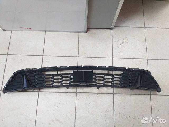 Решетка переднего бампера Kia Ceed 3