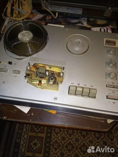 Катушечный магнитофон