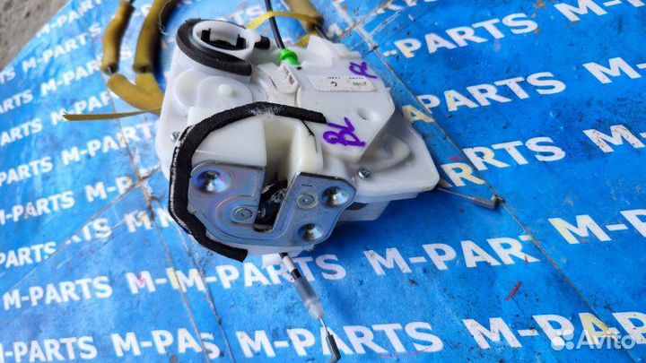 Замок двери передний левый Mazda Axela blefp LF-VD