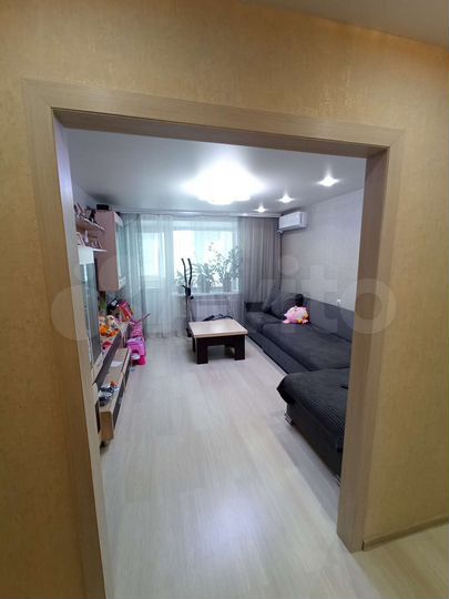 2-к. квартира, 49 м², 1/9 эт.