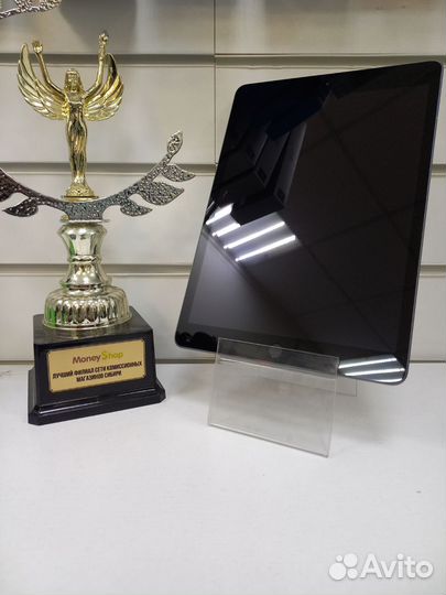 Планшет Apple iPad 7 2019 32gb WiFi (В9)